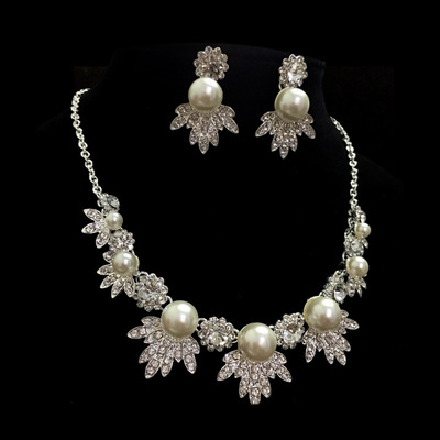 義烏市宏橋飾品廠 專注商品批發貿易的行業先鋒